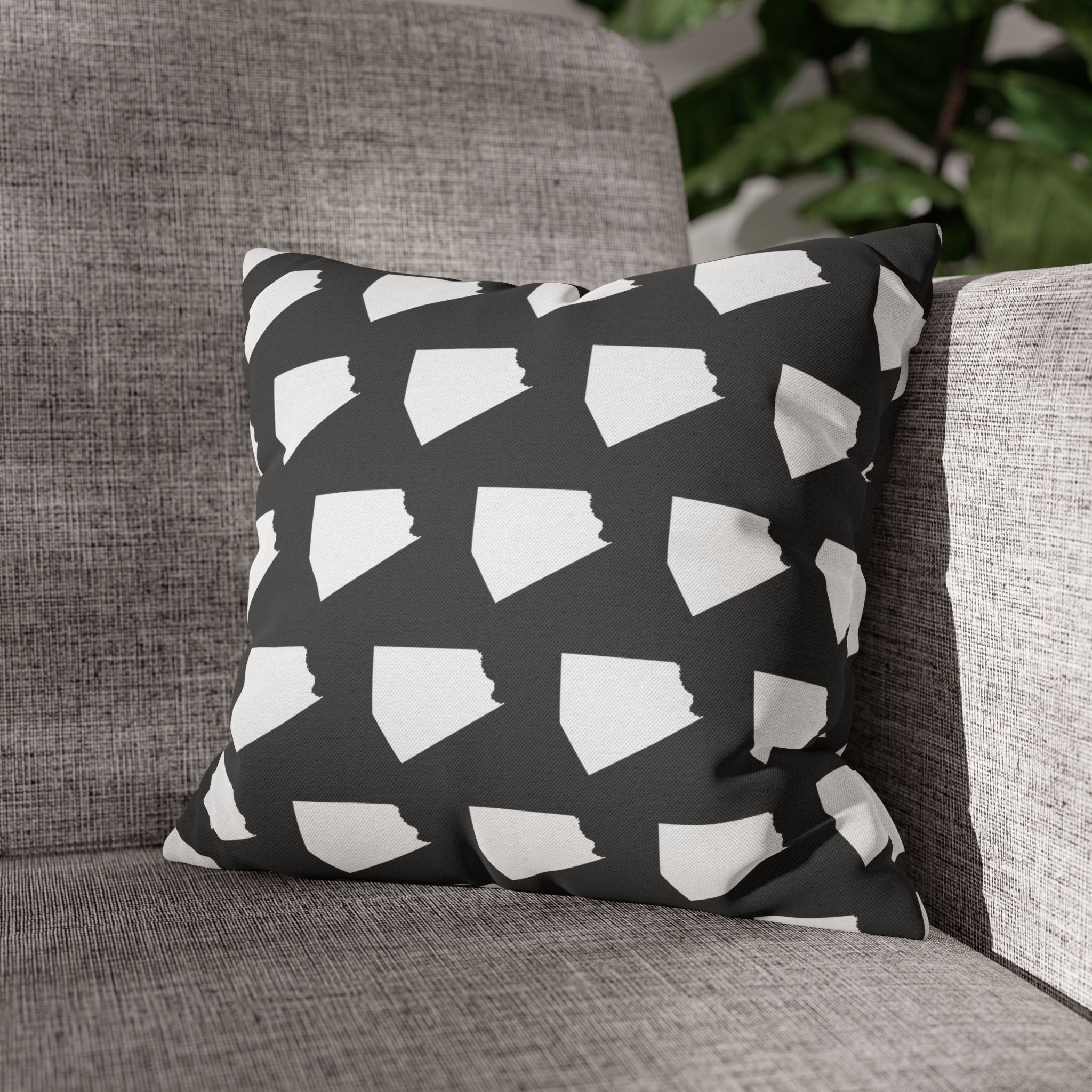 Ellis Silhouette Pattern Pillow — Monochrome Decorative Throw Pillowcase